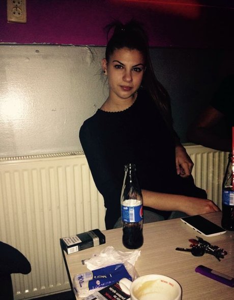 Roberta Ptru star high quality pics