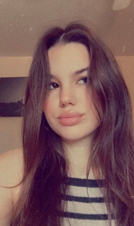 Megaharmony star naked picture