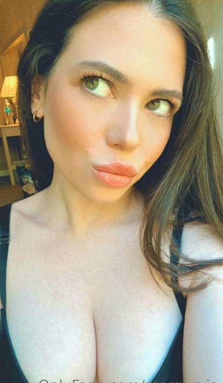 margarxia model top picture