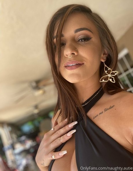 naughty autie exclusive star images