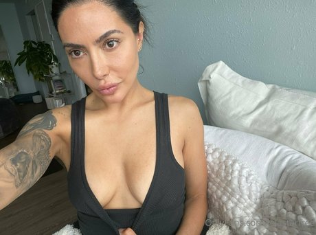 lelastarfree xxx model image