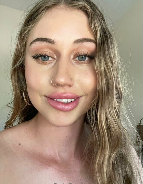 Mslunarose xxx model gallery