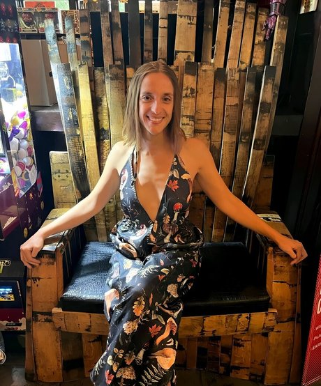 Ashley Victoria Robinson porn star galleries