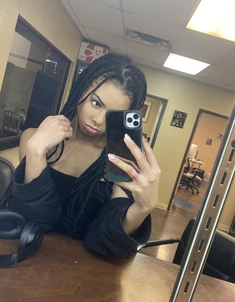 thekiranoir star pornographic gallery