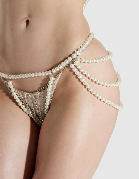 Miss Mosh model porn pic