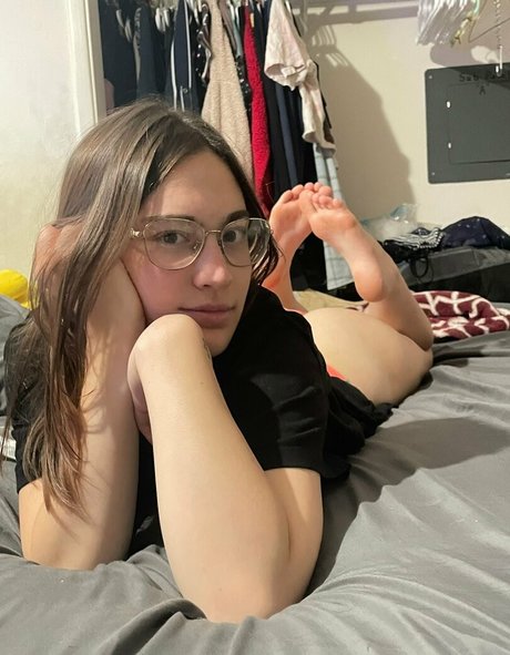 lillylovespenisland nice actress archive