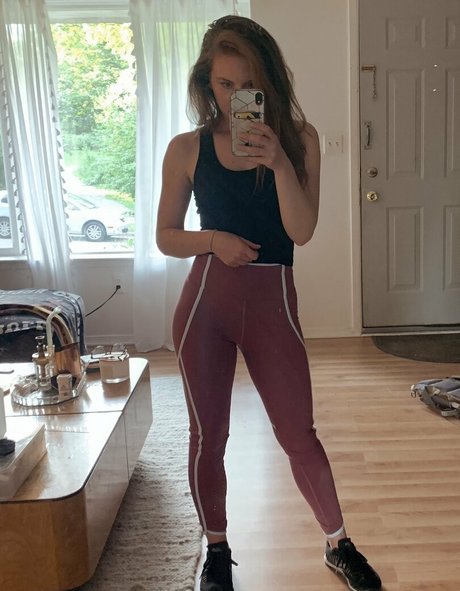 submissive gigi star hot image