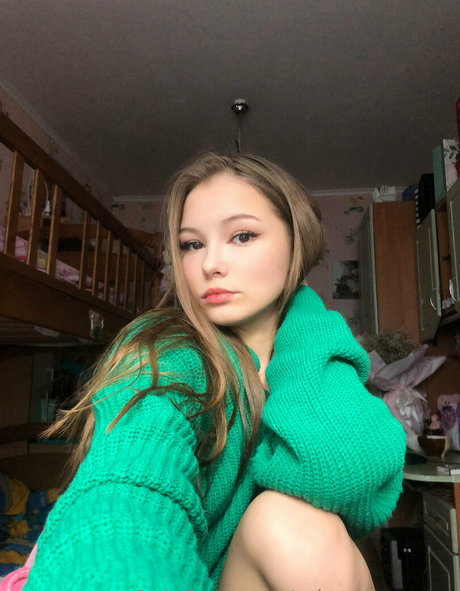 arina supreme free star image