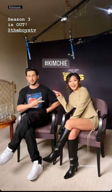 Karen Fukuhara beautiful model image