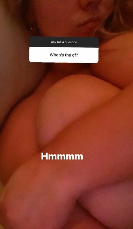 Rialovesyu erotic pornstar pic