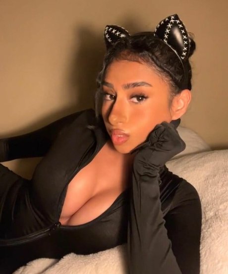 FaZe Kani xxx pornstar pic