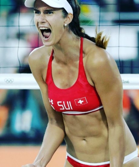 Joana Heidrich perfect model picture