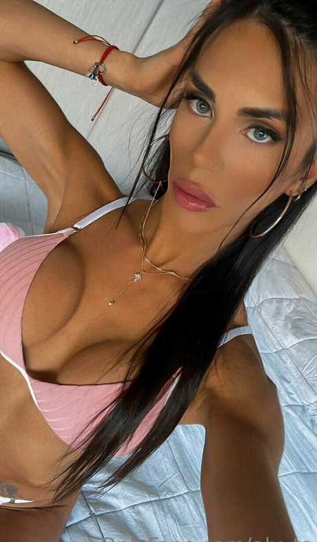 aly ts star art pics