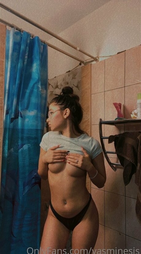 YasMineSis Profile pic