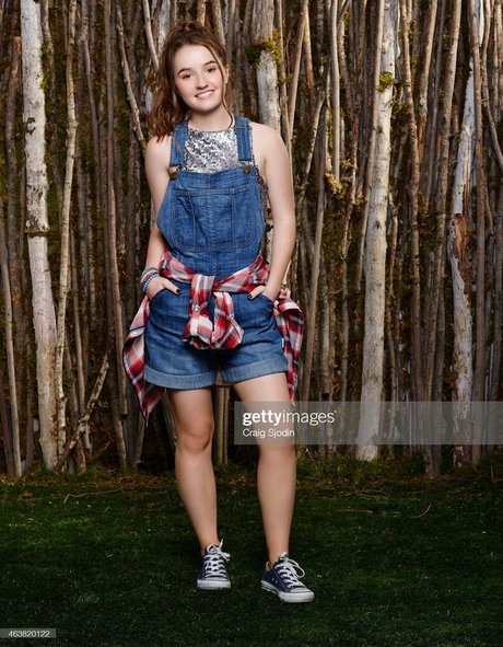 Kaitlyn Dever star nice gallery