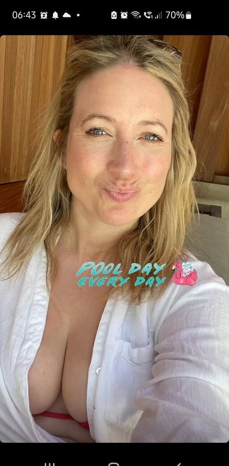 Sarah Cruddas pornstar image