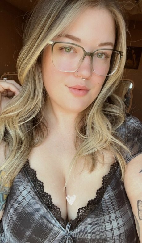 annabellestoes nude model photo