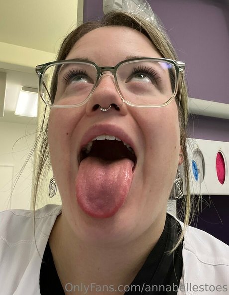 annabellestoes model xxx galleries
