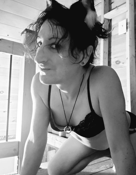 ladymoonbeam hd actress img