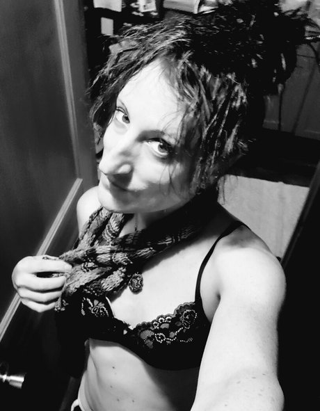 ladymoonbeam Profile pic