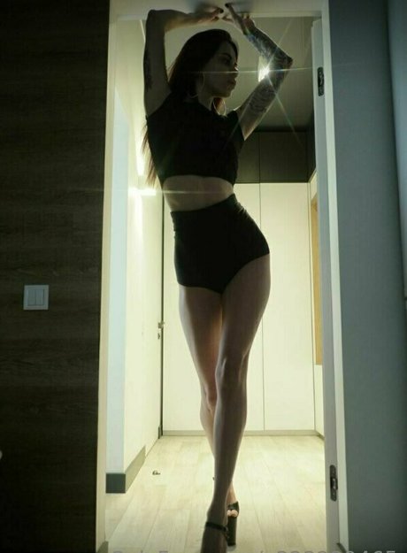 yourlustfullover star top image