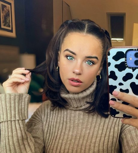 Georgia May Foote sex model pic