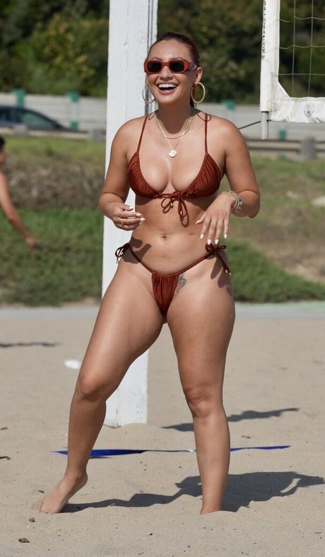 Francia Raisa model top gallery