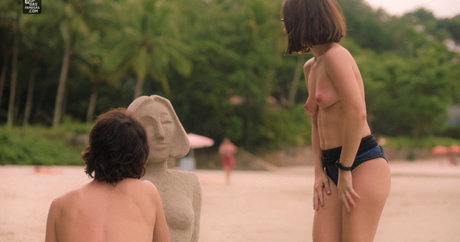 Daphne Bozaski star pornographic images