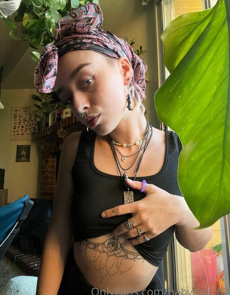 babydoll 02 nudes model images