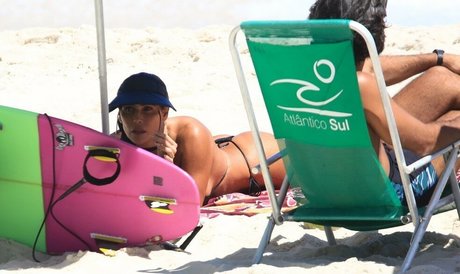 Deborah Secco star hd pictures