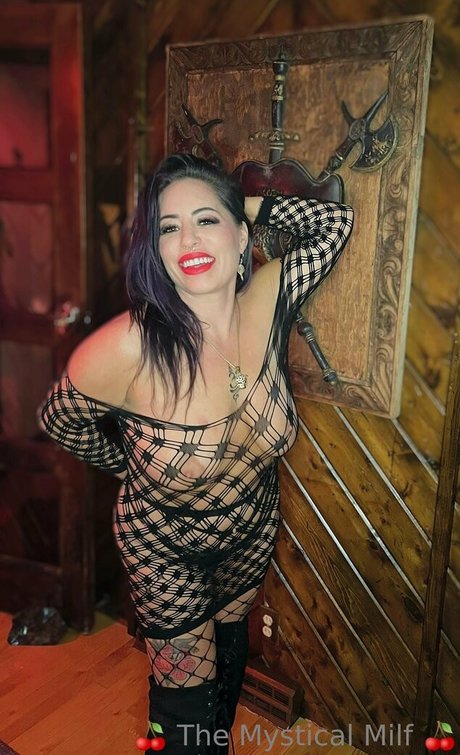 enchantressselenafree adult model image