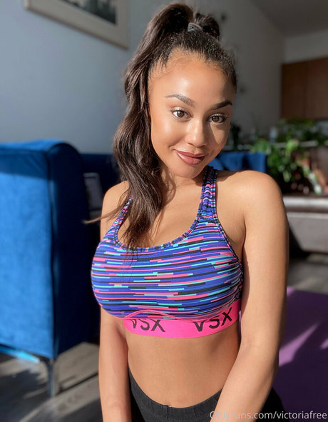 victoriafree model nude galleries