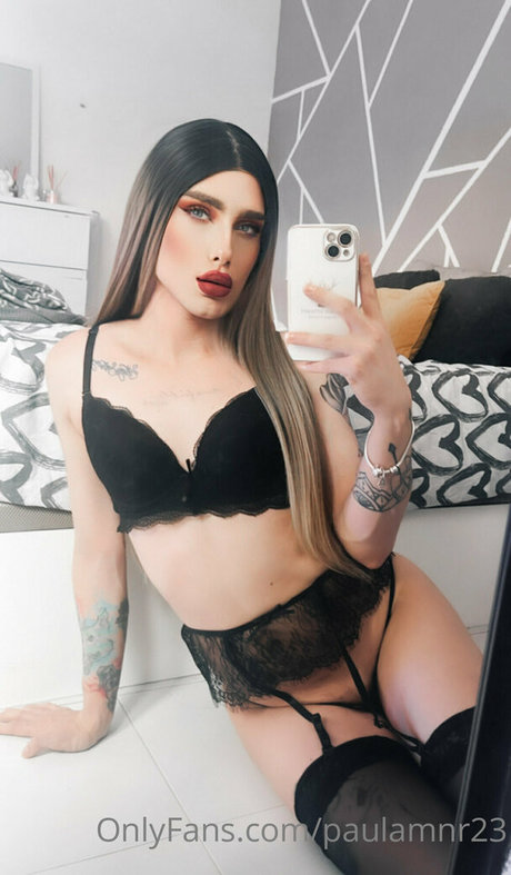 paulamnr23 model high quality picture