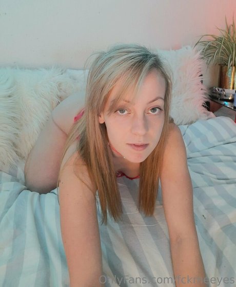 fckmeeyes pornstar xxx photos