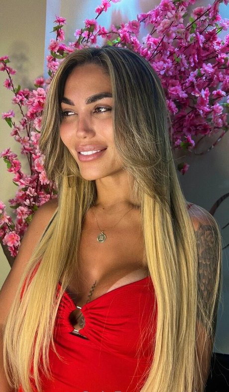 riosjaque pornstar naked image