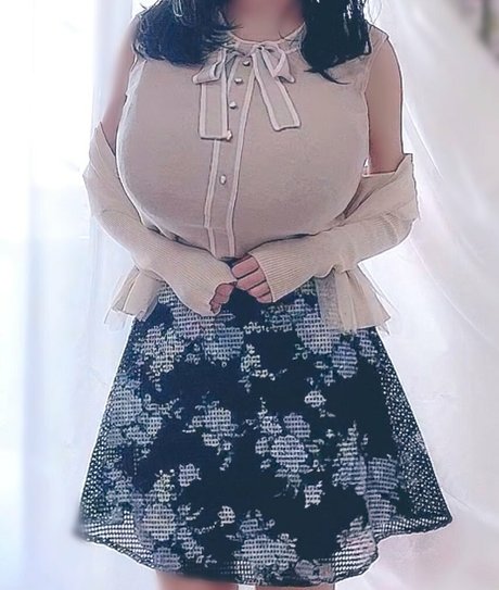 Mitsukii cup nude pornstar photos