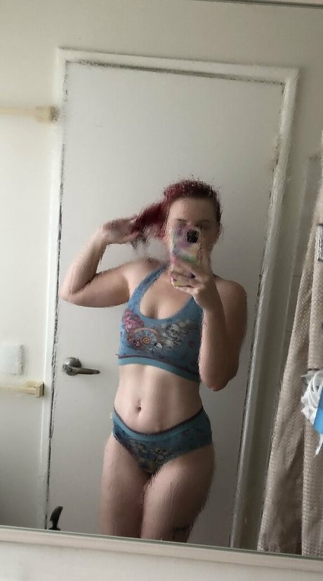 aussiesarah model nudes picture