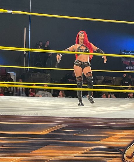 Leila Grey pornstar pretty images