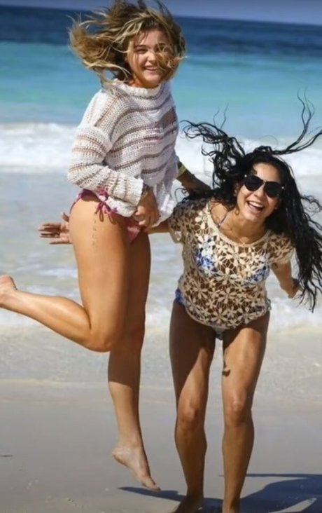 Chloe Grace Moretz nude star image