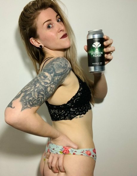 Beerbabes perfect model pic