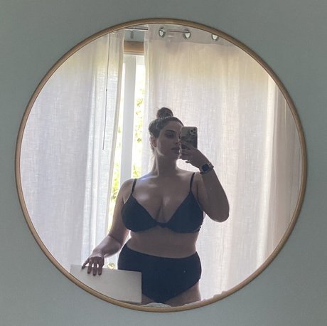 Elisabeth Marchini xxx actress gallery