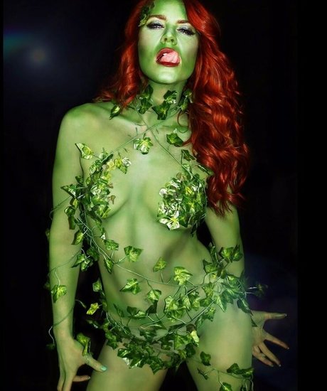 Courtney Hope pornstar adult images