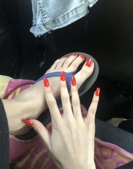 freakshow xxx model images