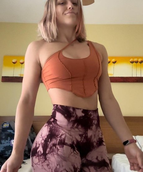 ellenvy hd model photo