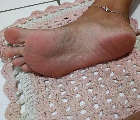 Prii feet erotic model image