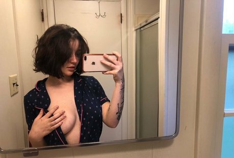 Michele Alves pornographic model pic