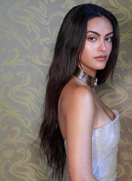 Camila Mendes adult actress image