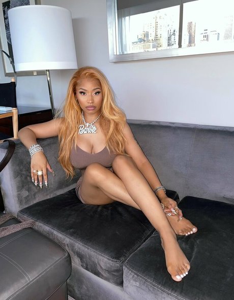 Nicki Minaj sexy actress picture