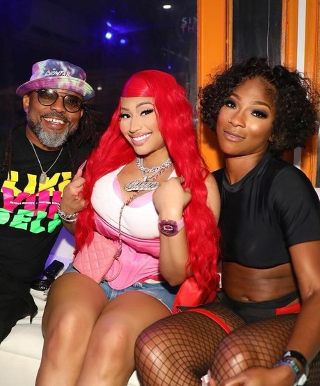 Nicki Minaj model top photos