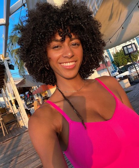 Briana Smith Profile pic